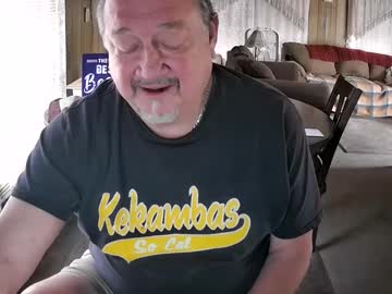 Littled83057 Chaturbate stream image from January 22, 2025