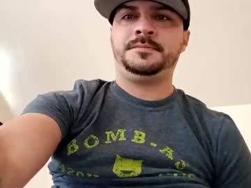 Yourdaddy4415 Chaturbate stream image from January 22, 2025