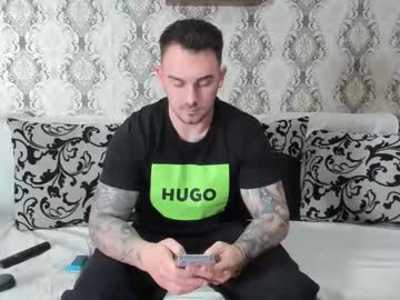 2sexymuscles Chaturbate stream image from January 22, 2025