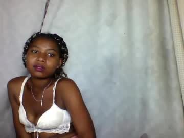 Elia011 Chaturbate stream image from January 22, 2025