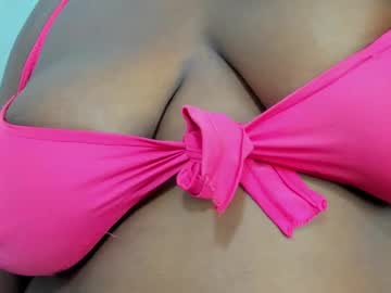 Emmaahotx Chaturbate stream image from January 22, 2025