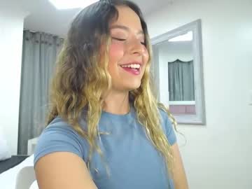 Issadorajames Chaturbate stream image from January 22, 2025