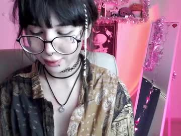 Meitenshi Chaturbate stream image from January 22, 2025