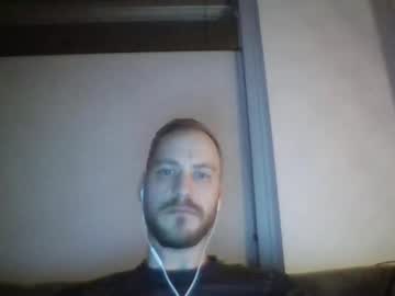 Bobbaaks Chaturbate stream image from January 22, 2025