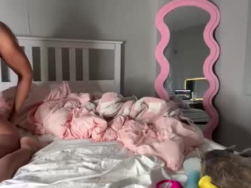 Hotblondeebunnyy stream image from January 22, 2025