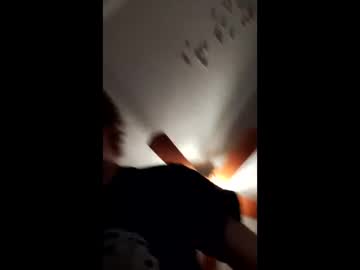Hungtxcock92 Chaturbate stream image from January 22, 2025