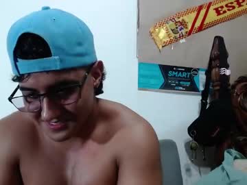 Kamenov00 Chaturbate stream image from January 22, 2025