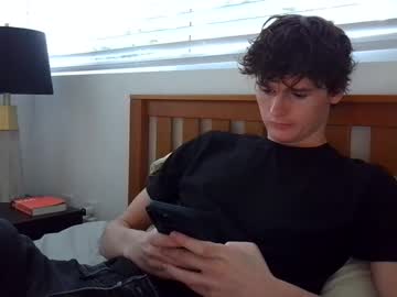 Sensualalien Chaturbate stream image from January 22, 2025