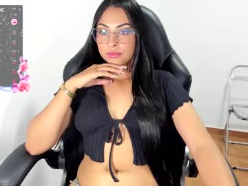 Vickirose Chaturbate stream image from January 22, 2025