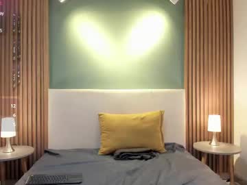 Daphne_Rossi Chaturbate stream image from January 22, 2025