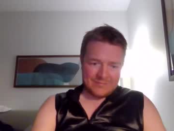 Dewill77 Chaturbate stream image from January 22, 2025