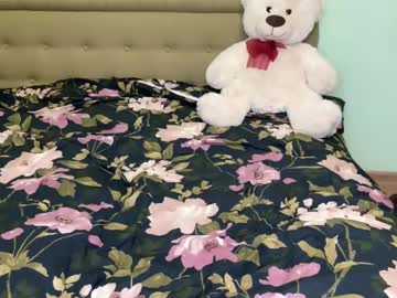 Beautifulcouple917 Chaturbate stream image from January 22, 2025
