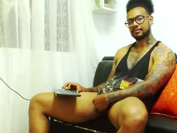 Lewisstrong Chaturbate stream image from January 22, 2025