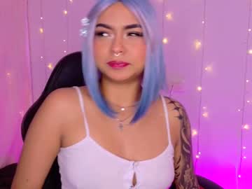 Pandorabeker Chaturbate stream image from January 22, 2025