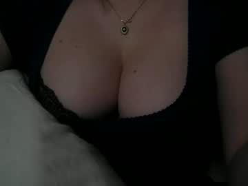 Spitinmyfaceandlickme Chaturbate stream image from January 23, 2025