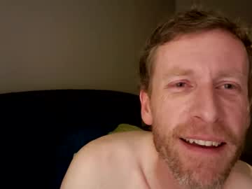 Thehoneyedstinger Chaturbate stream image from January 23, 2025