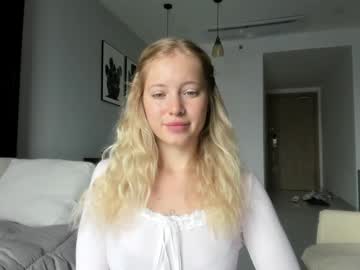 E___Lisa Chaturbate stream image from January 23, 2025