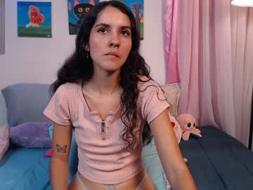 Lailypink Chaturbate stream image from January 23, 2025