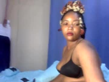 Queenbebony2 Chaturbate stream image from January 23, 2025