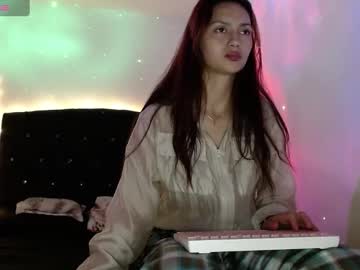 Holy_Juli_ Chaturbate stream image from January 23, 2025