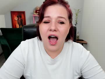 Jessicabluee Chaturbate stream image from January 23, 2025