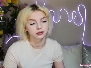 Linachase Chaturbate stream image from January 23, 2025