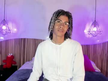 Maxim_Walker Chaturbate stream image from January 23, 2025