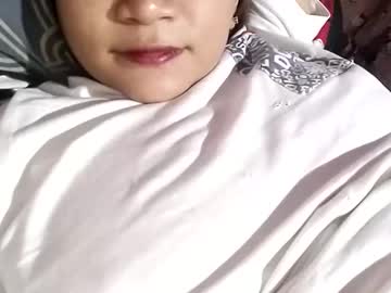 _Milkytitsmomxx_ Chaturbate stream image from January 23, 2025