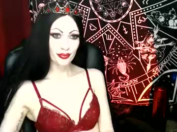 Missmoondoll Chaturbate stream image from January 23, 2025