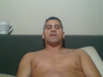 Enzoron Chaturbate stream image from January 23, 2025