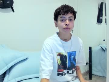 Alex_Poett Chaturbate stream image from January 23, 2025