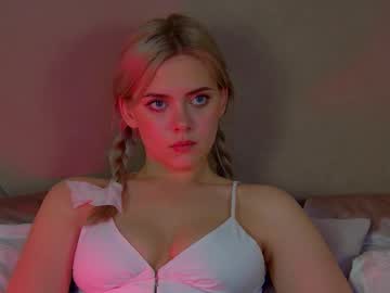 Alisaskysong Chaturbate stream image from January 23, 2025