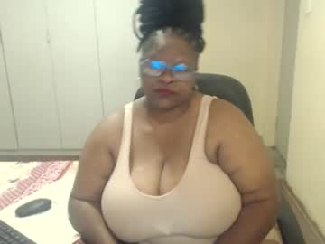 Sweetnoziexxx Chaturbate stream image from January 23, 2025