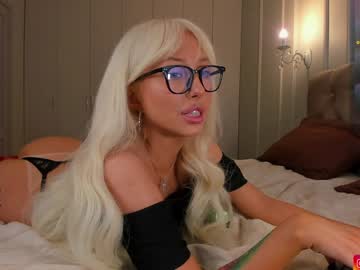 Wow_Peach_Girl Chaturbate stream image from January 23, 2025
