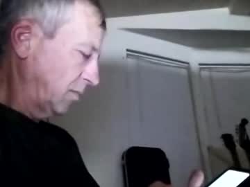 Chuckie462 Chaturbate stream image from January 23, 2025