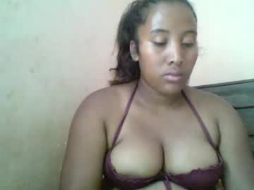 Clarah0123 Chaturbate stream image from January 23, 2025
