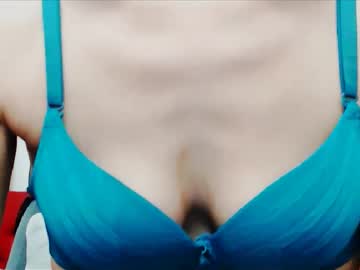 Kalysta4u Chaturbate stream image from January 23, 2025