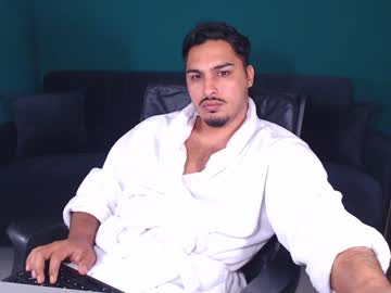 Zenobaro Chaturbate stream image from January 23, 2025