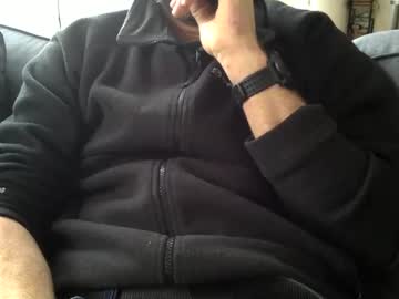 Chris13abcd Chaturbate stream image from January 23, 2025