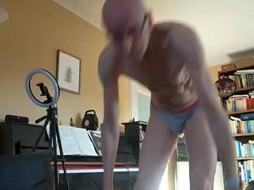 Bula94 Chaturbate stream image from January 23, 2025