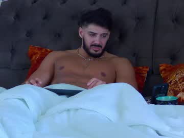 Dustinkeent Chaturbate stream image from January 23, 2025