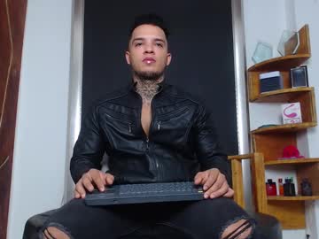 Aquiles_Elpapi Chaturbate stream image from January 23, 2025