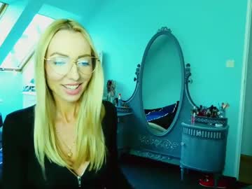 Emilachat Chaturbate stream image from January 23, 2025