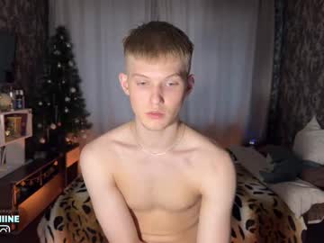 Shine_Skies Chaturbate stream image from January 23, 2025