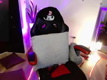 Valengray Chaturbate stream image from January 23, 2025