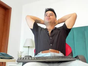 Alex__Walker Chaturbate stream image from January 23, 2025