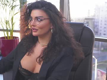 Onlynicolle Chaturbate stream image from January 23, 2025