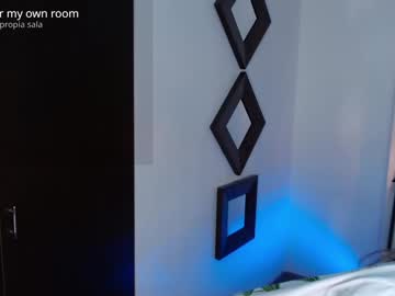 Pariss_Golden Chaturbate stream image from January 23, 2025