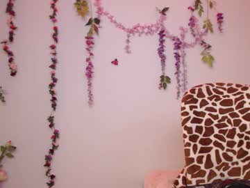 Valquiria_Sirgun Chaturbate stream image from January 23, 2025