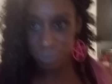 Bigbadbirdey Chaturbate stream image from January 23, 2025